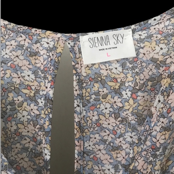 Sienna Sky Dress Size Large Small Floral print NWNT - Picture 4 of 5